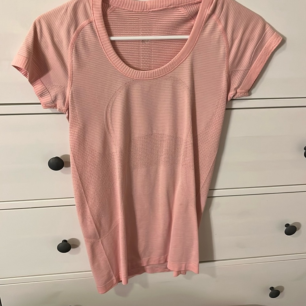 Lululemon swiftly tech